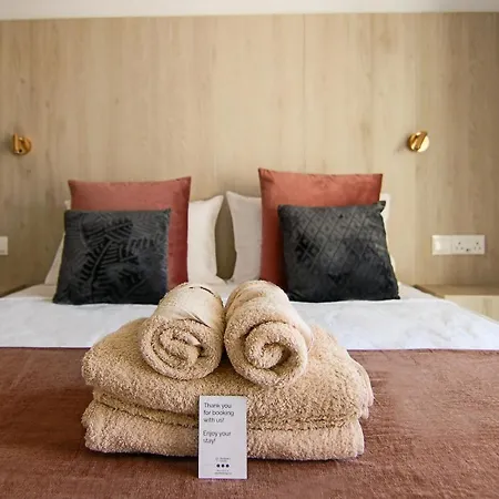 아파트 Phaedrus Living Seaview Flat Limnaria 154 파포스