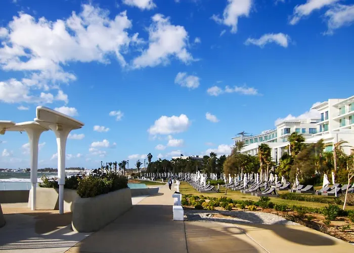 Phaedrus Living Seaview Flat Limnaria 154 *