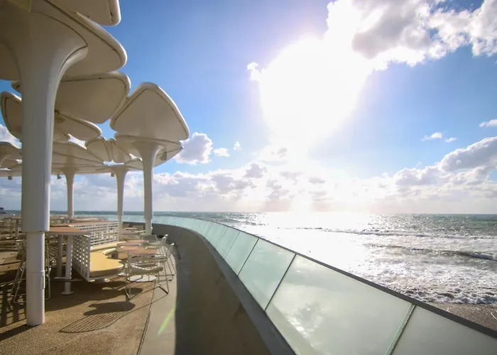 Phaedrus Living Seaview Flat Limnaria 154