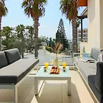 Апартаменты Phaedrus Living Seaview Flat Limnaria 154 Пафос